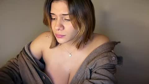 Snapshot of yourcutemolly__ chatting on June 5, 2026, 6:52 am yourcutemolly__ online show from June 5, 2026, 6:52 am