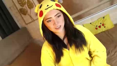 Snapshot of yourdevilsweettsx chatting on October 4, 2025, 11:41 am JEN  online show from October 4, 2025, 11:41 am