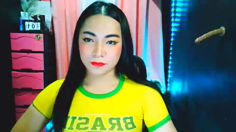 yourdirtygirl_lyla online show from February 1, 2026, 8:02 am