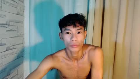 Rence online show from December 8, 2024, 7:00 pm