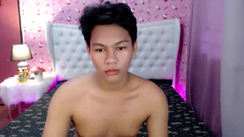 Snapshot of yourdreamboyxx chatting on September 14, 2025, 10:42 pm HEN online show from September 14, 2025, 10:42 pm