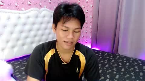 Snapshot of yourdreamboyxx chatting on October 1, 2025, 9:21 pm HEN online show from October 1, 2025, 9:21 pm