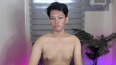 HEN online show from November 14, 2025, 11:24 pm