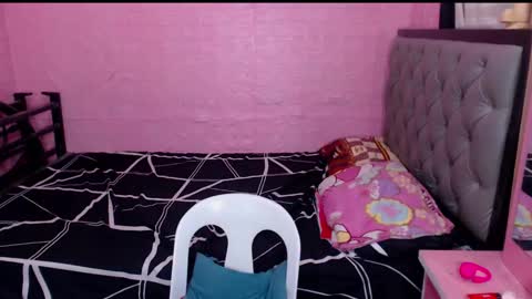 yourdreamisabell online show from February 24, 2025, 6:04 pm