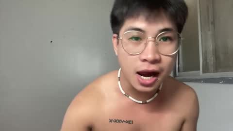 yourfantasyyy_ online show from February 25, 2025, 6:36 am