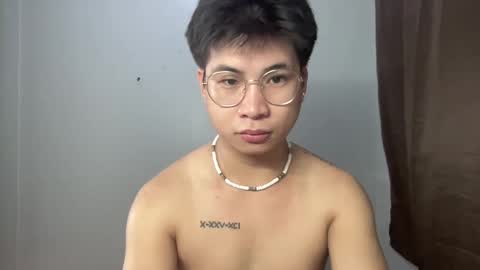 yourfantasyyy_ online show from February 27, 2025, 2:53 am