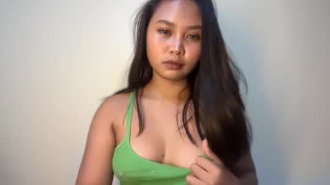 yourfantasyyy_ online show from May 6, 2026, 9:36 am