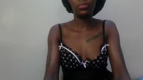 Snapshot of yourfavnigtnurse chatting on September 25, 2025, 3:49 pm Flower online show from September 25, 2025, 3:49 pm