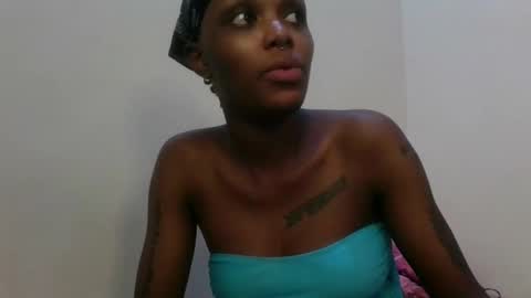 Snapshot of yourfavnigtnurse chatting on October 8, 2025, 6:05 pm Flower online show from October 8, 2025, 6:05 pm