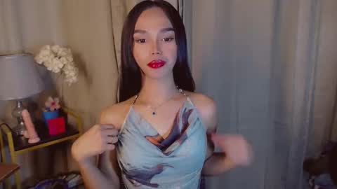 RICCIE MAE online show from December 3, 2025, 3:14 am