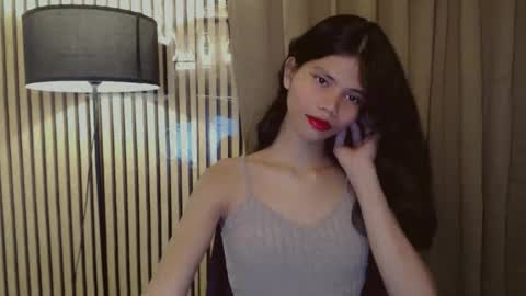 Vivian online show from October 30, 2025, 1:56 pm