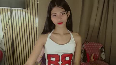 Vivian online show from February 8, 2026, 8:34 pm