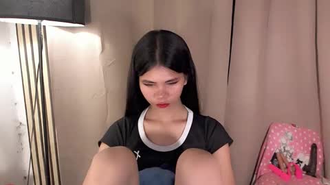 Vivian online show from April 27, 2026, 11:58 pm