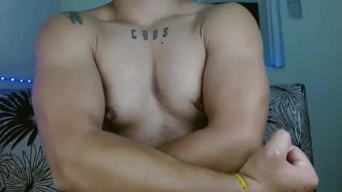 Snapshot of yourfavorite_bigclit chatting on September 23, 2025, 10:40 am yourfavorite_bigclit online show from September 23, 2025, 10:40 am