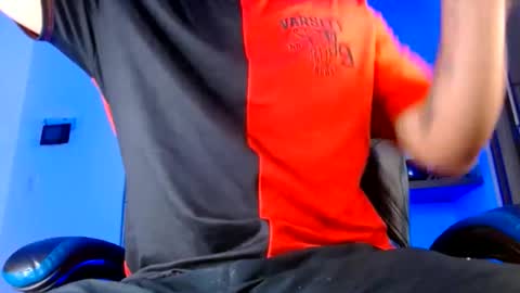 yourfavorite_bigclit online show from June 9, 2026, 9:26 pm