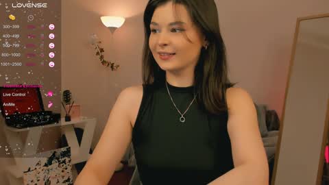 Chloe online show from December 10, 2024, 4:24 am