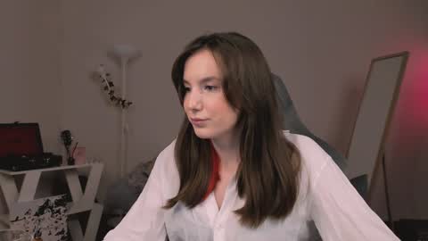 Chloe online show from January 22, 2025, 7:56 pm