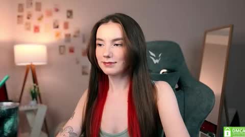 Snapshot of yourfrenchteacher chatting on October 9, 2025, 8:40 pm Chloe online show from October 9, 2025, 8:40 pm