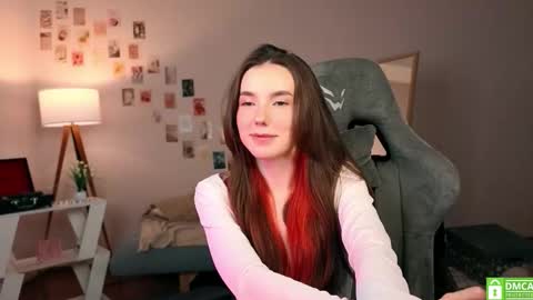 Snapshot of yourfrenchteacher chatting on October 30, 2025, 4:47 am Chloe online show from October 30, 2025, 4:47 am