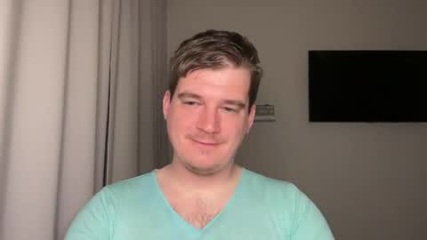 Snapshot of yourhairybuddy chatting on March 29, 2026, 8:20 pm Andrey online show from March 29, 2026, 8:20 pm