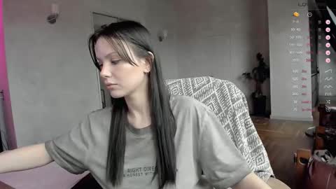 Aida online show from October 6, 2025, 10:02 am