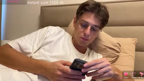 Chris online show from September 30, 2025, 7:46 am