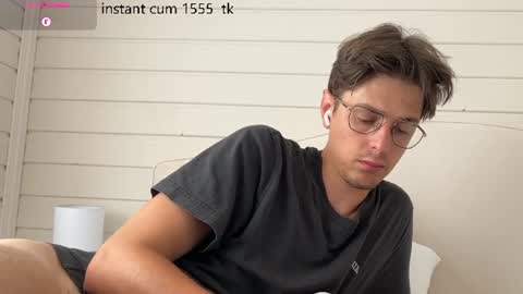 Chris online show from July 4, 2026, 5:24 am