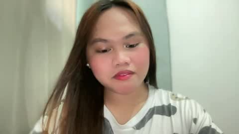yourhotgirl_lyn online show from July 30, 2026, 3:16 am