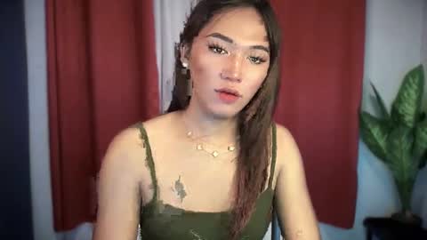 Snapshot of yourhotlove_jamellaxxx chatting on October 11, 2025, 3:21 pm LOVING JAMMELA online show from October 11, 2025, 3:21 pm