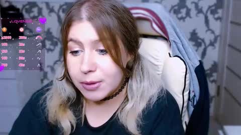 Snapshot of yourkarma_2_0 chatting on October 7, 2025, 5:21 pm Karma online show from October 7, 2025, 5:21 pm