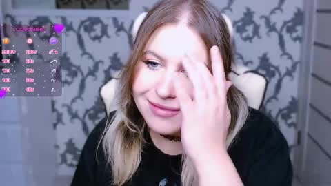 Snapshot of yourkarma_2_0 chatting on October 19, 2025, 2:40 pm Karma online show from October 19, 2025, 2:40 pm