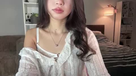 Snapshot of yourlittlesunrise_ chatting on March 29, 2026, 5:40 am yourlittlesunrise_ online show from March 29, 2026, 5:40 am