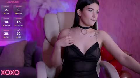 L O L A online show from February 13, 2025, 12:02 am