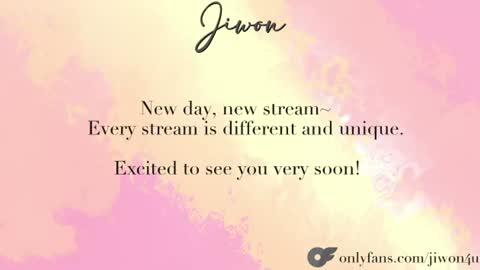 Snapshot of yourlovelykgirlfriend chatting on June 20, 2026, 9:39 pm J i w o n online show from June 20, 2026, 9:39 pm