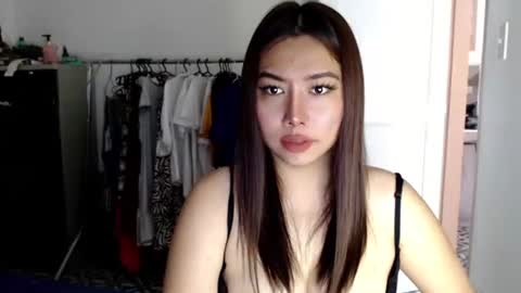 tifanny online show from February 3, 2025, 1:19 am