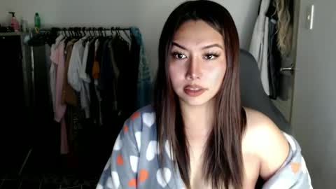 tifanny online show from February 24, 2025, 4:16 am