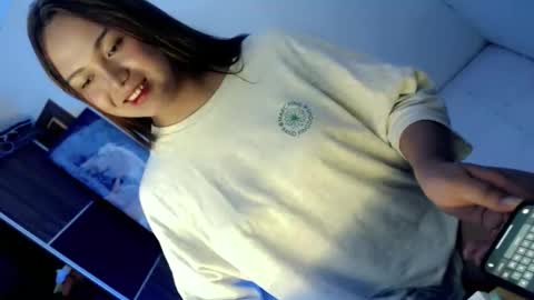 Snapshot of yourlovingpearl chatting on October 26, 2025, 9:26 am PEARL online show from October 26, 2025, 9:26 am