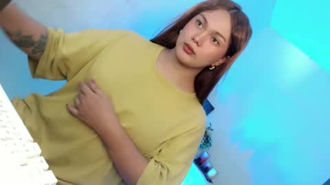 Snapshot of yourlovingpearl chatting on February 9, 2026, 6:28 am PEARL online show from February 9, 2026, 6:28 am