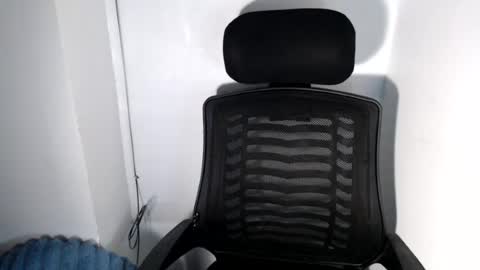 yournaughty_leigh online show from July 5, 2026, 4:19 am
