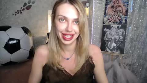 Snapshot of yournickyadamidi chatting on June 16, 2026, 4:31 pm Nicky online show from June 16, 2026, 4:31 pm