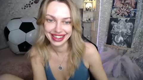 Snapshot of yournickyadamidi chatting on June 22, 2026, 4:48 pm Nicky online show from June 22, 2026, 4:48 pm