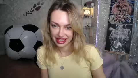 Snapshot of yournickyadamidi chatting on June 23, 2026, 4:27 pm Nicky online show from June 23, 2026, 4:27 pm