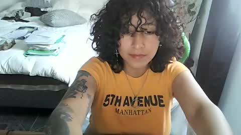 Snapshot of yourownerserena chatting on October 2, 2025, 8:05 pm Serena online show from October 2, 2025, 8:05 pm