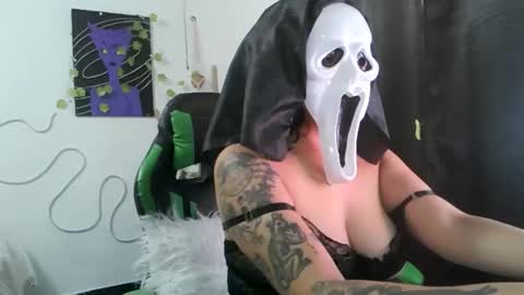 Snapshot of yourownerserena chatting on October 21, 2025, 9:48 pm Serena online show from October 21, 2025, 9:48 pm