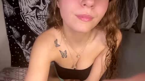 YourPrettyLittleCumSlut online show from January 22, 2025, 10:29 am