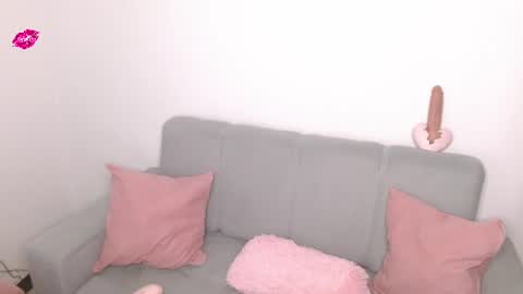 yourprivateslut online show from June 18, 2026, 7:08 am