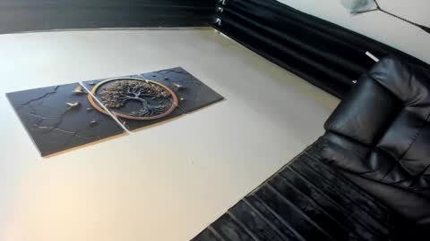 Snapshot of yourqueen_kaye chatting on October 24, 2025, 5:42 pm kaye online show from October 24, 2025, 5:42 pm