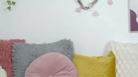 yours_goddess online show from June 11, 2026, 6:00 am