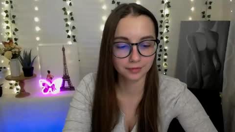 Happy online show from December 4, 2024, 4:49 pm