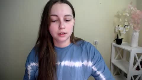 Snapshot of yours_piece_of_happiness_ chatting on February 19, 2026, 7:15 am Happy online show from February 19, 2026, 7:15 am